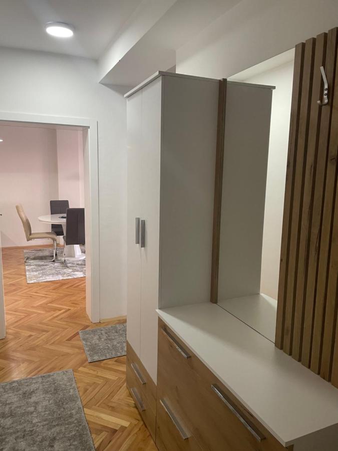 Modern Reality Apartman Kumanovo Kültér fotó