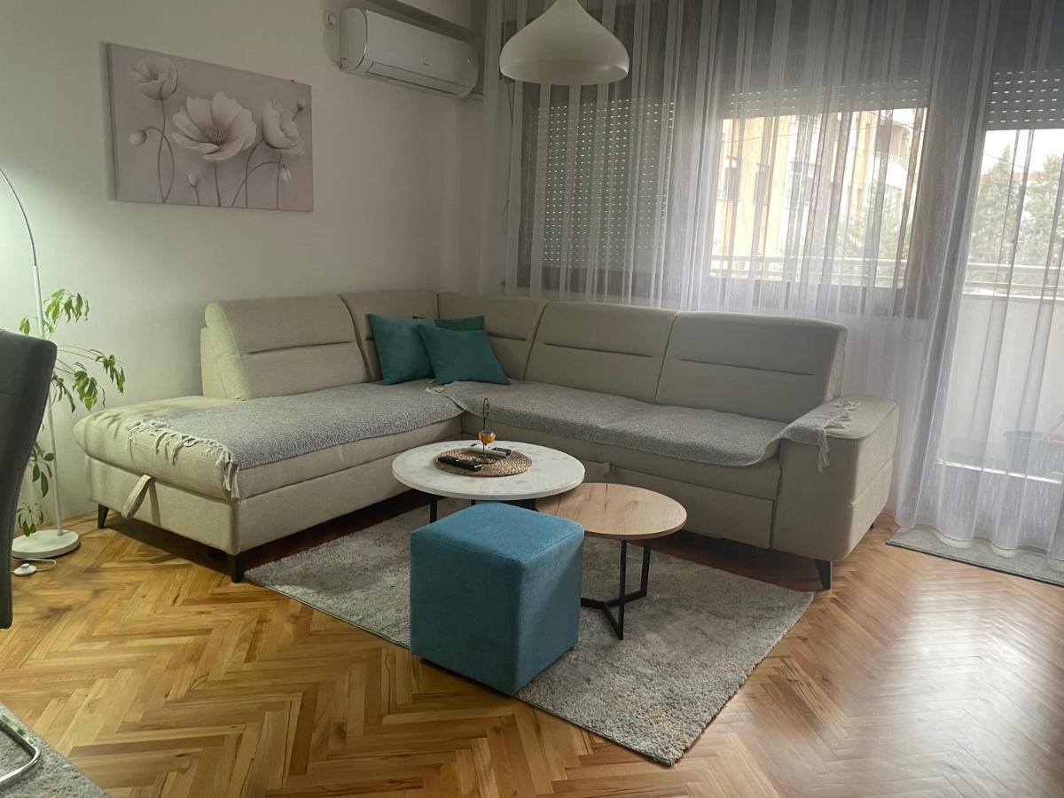 Modern Reality Apartman Kumanovo Kültér fotó