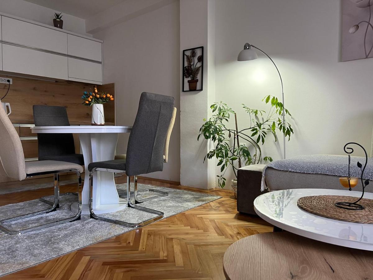 Modern Reality Apartman Kumanovo Kültér fotó